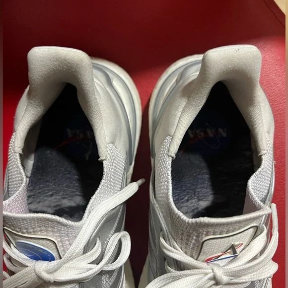 NASA Adidas ultraboost - Picture 2 of 5